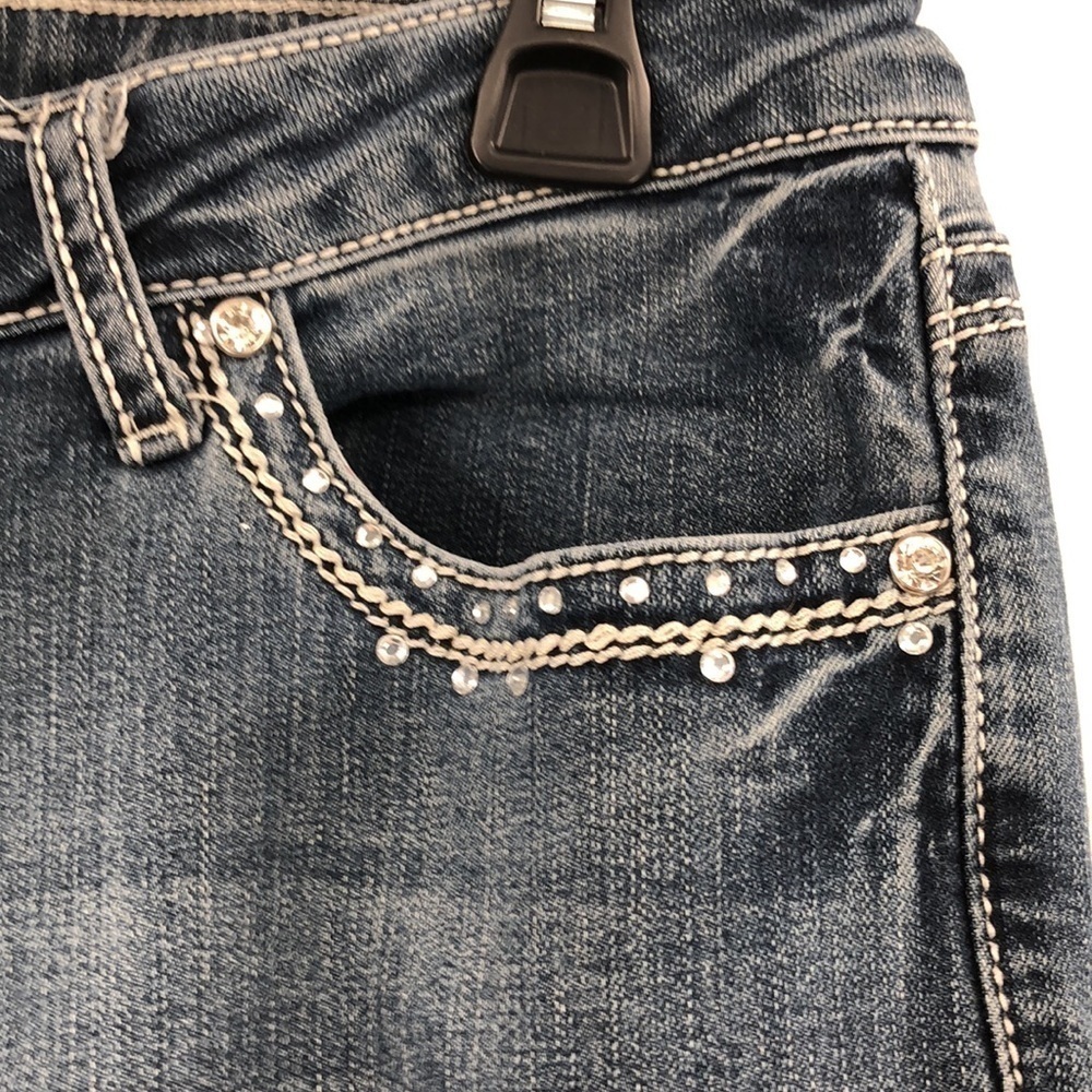 3/$25 Earl Cropped Jeans Size 14P - Picture 2 of 12